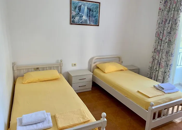 Vaso Apts Apartamento Sarandë
