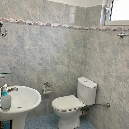 Vaso Apts Apartment *