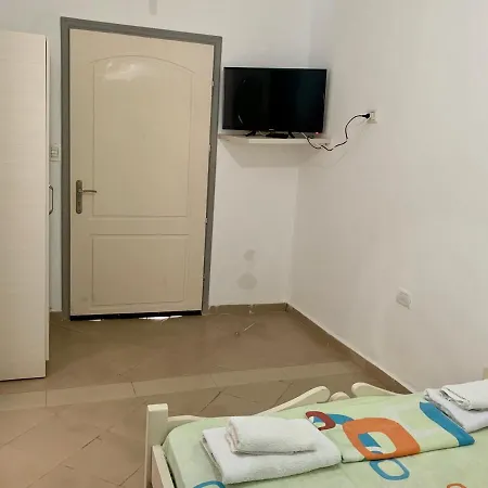 Vaso Apts *