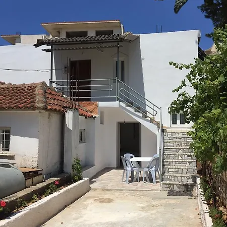 Vaso Apts Sarande
