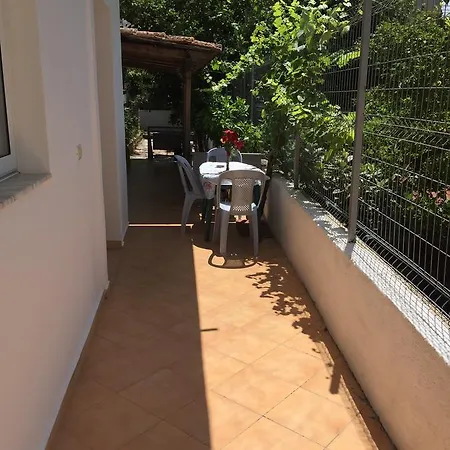 Vaso Apts Apartment Sarande
