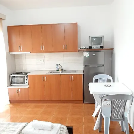 Vaso Apts