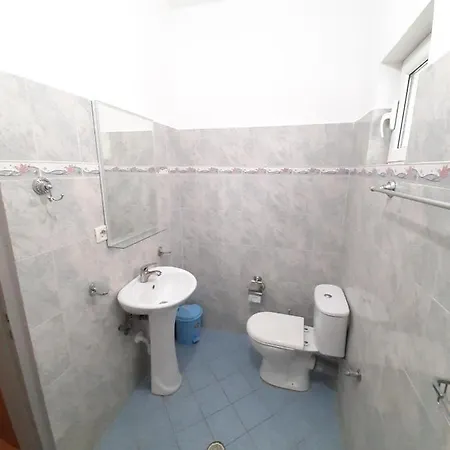 아파트 Vaso Apts Sarandë